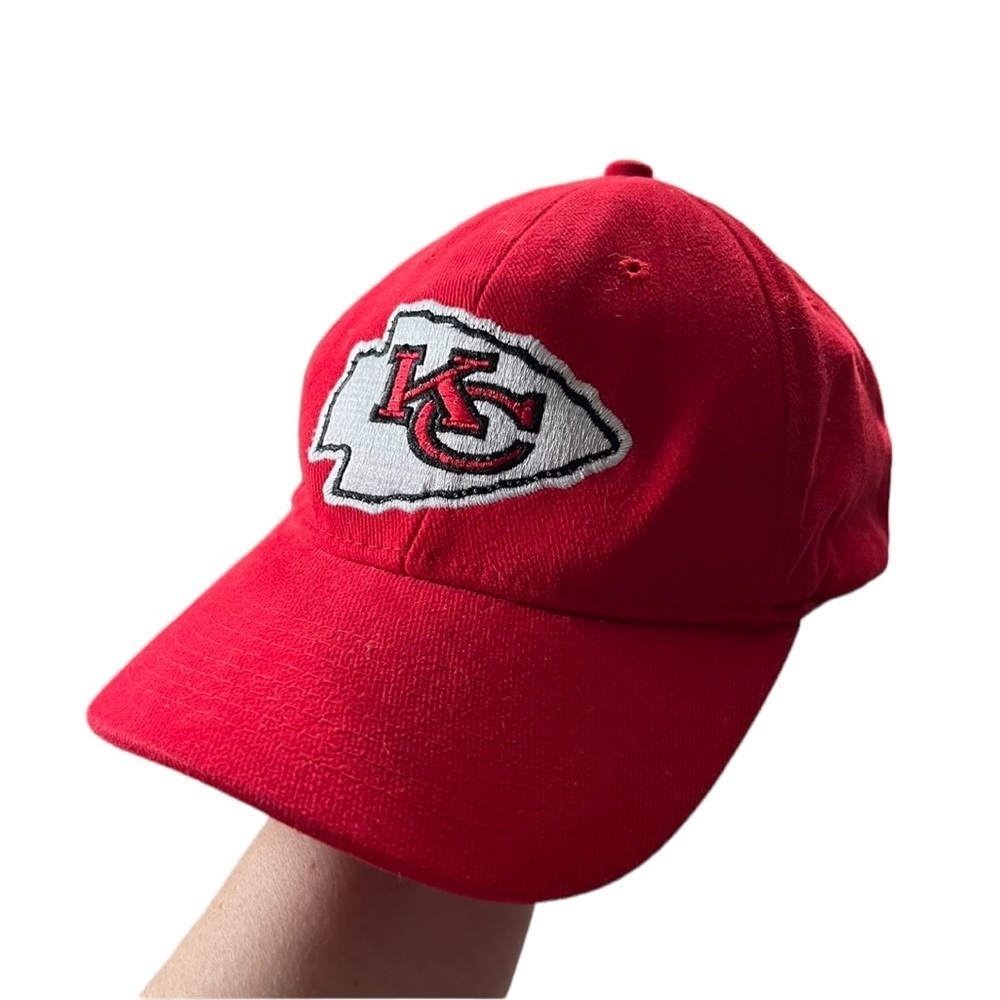 NFL KC Chiefs Kansas City Red Sparkly Lights Light Up Baseball Cap Adjustable